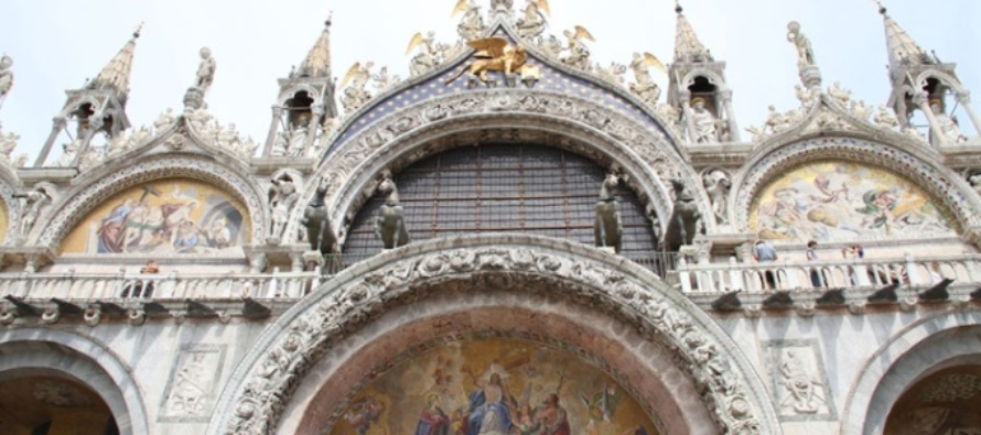 Inondazione a Venezia. Basilica danneggiata, Campostrini: “Urgente mettere in funzione Mose e altre opere a difesa della città