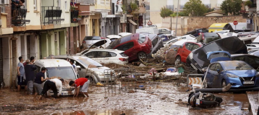 Alluvioni in Spagna. I parroci di Valencia: “Qui tutto distrutto ma ci stiamo mobilitando per gli aiuti”