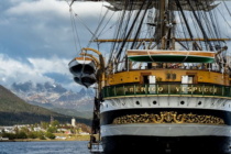 Pellegrini in mezzo al mare, la nave Amerigo Vespucci designata luogo giubilare