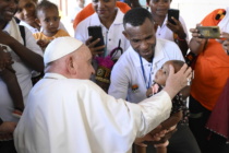 Il Papa: missionari di speranza in un mondo con gravi segni di crisi dell’umanità